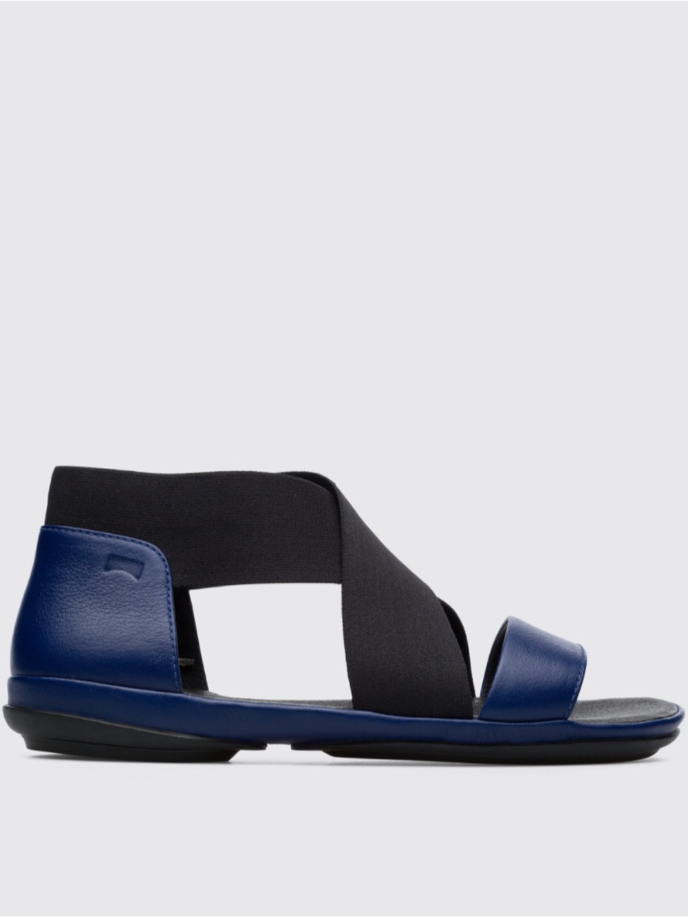 Camper Right Sandals 
Size 9